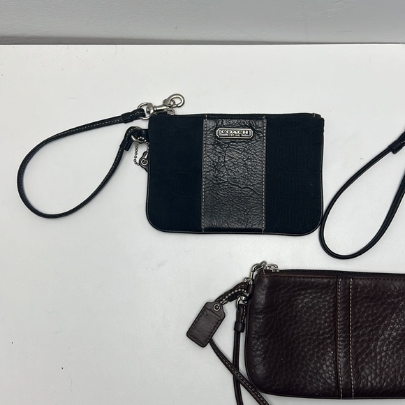 Lot of 3 coach wristlets - Picture 2 of 8